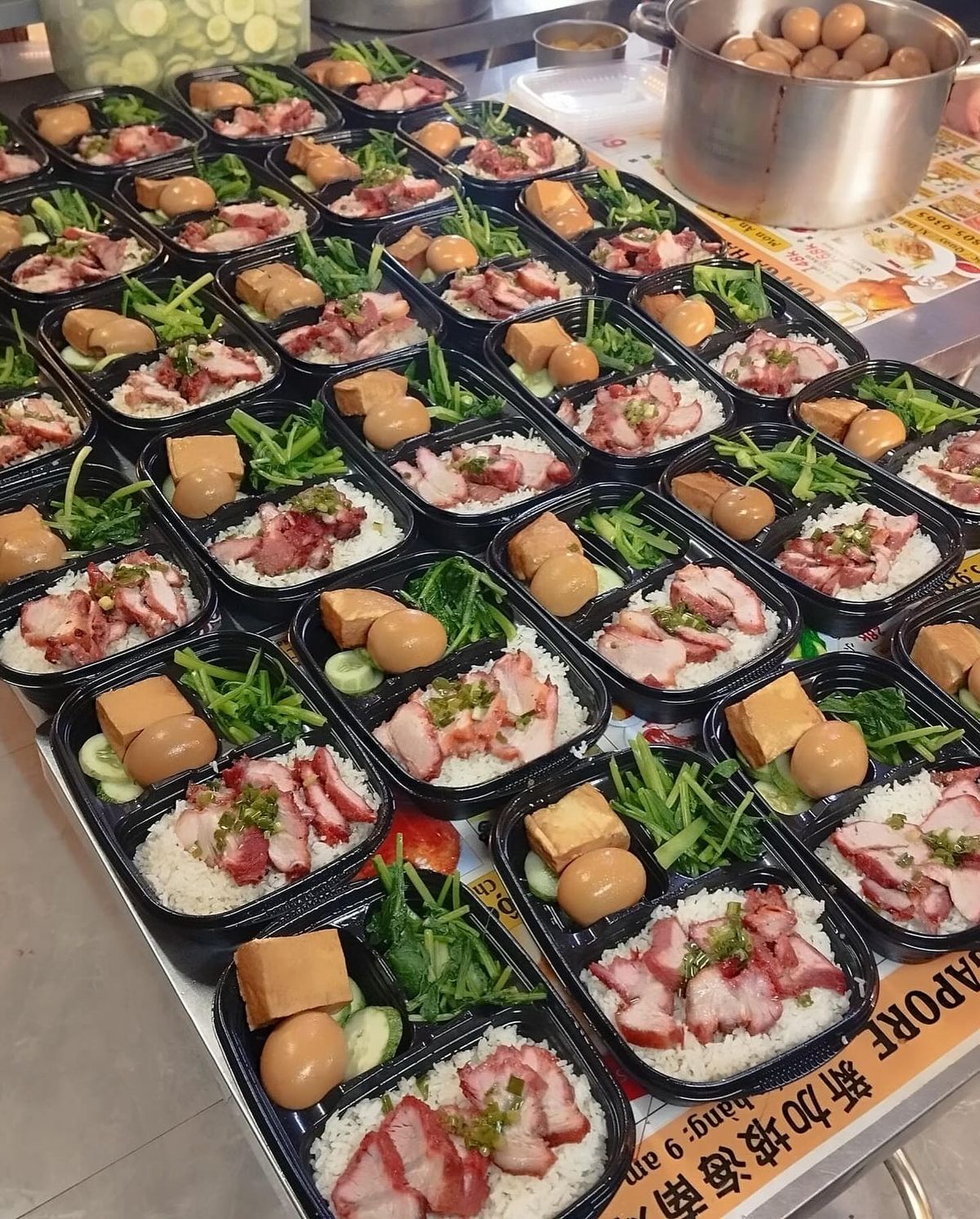 Suất ăn công nghiệp: Đảm bảo bữa ăn cho hàng triệu lao động giữa áp lực chi phí và an toàn thực phẩm